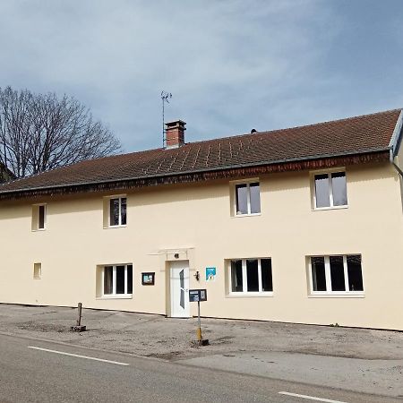 Les P'Tites Pistes Bed & Breakfast Chaux-des-Pres ภายนอก รูปภาพ